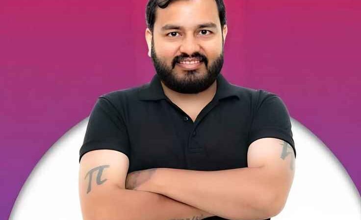 Alakh Pandey Net Worth